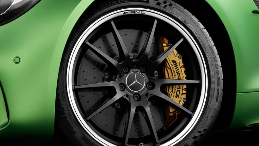 mercedes-amg-gt-r