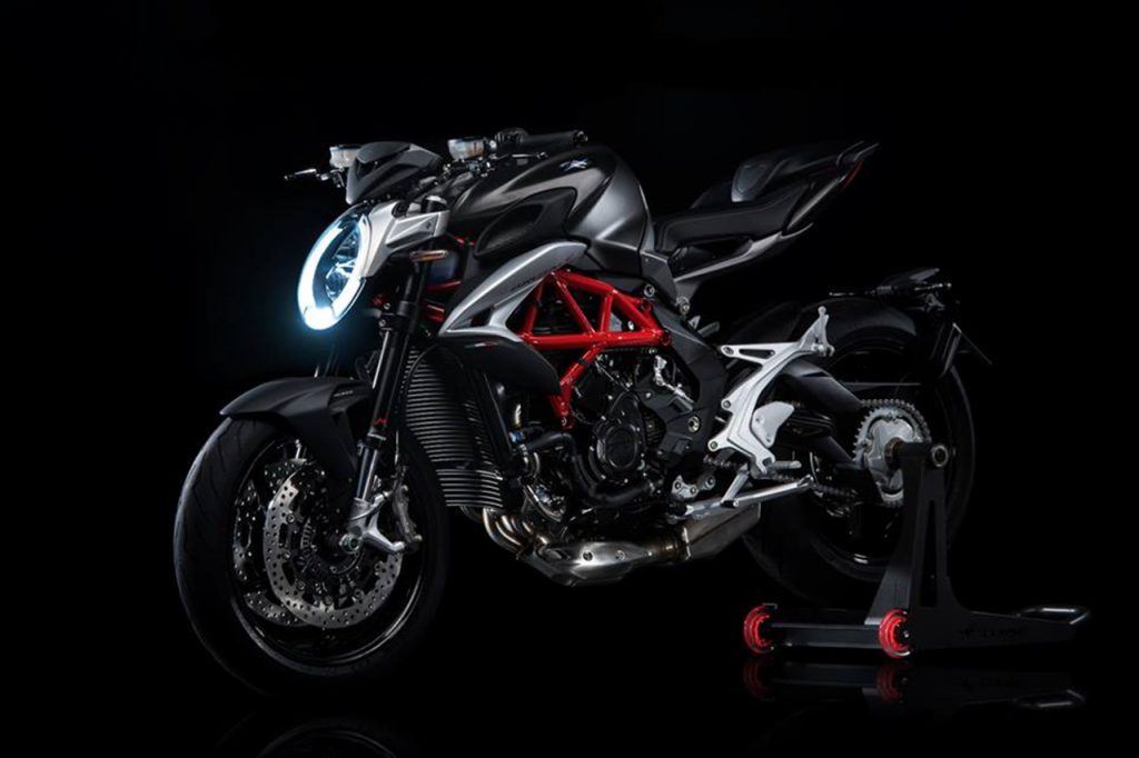 mv-agusta-brutale-800-2016
