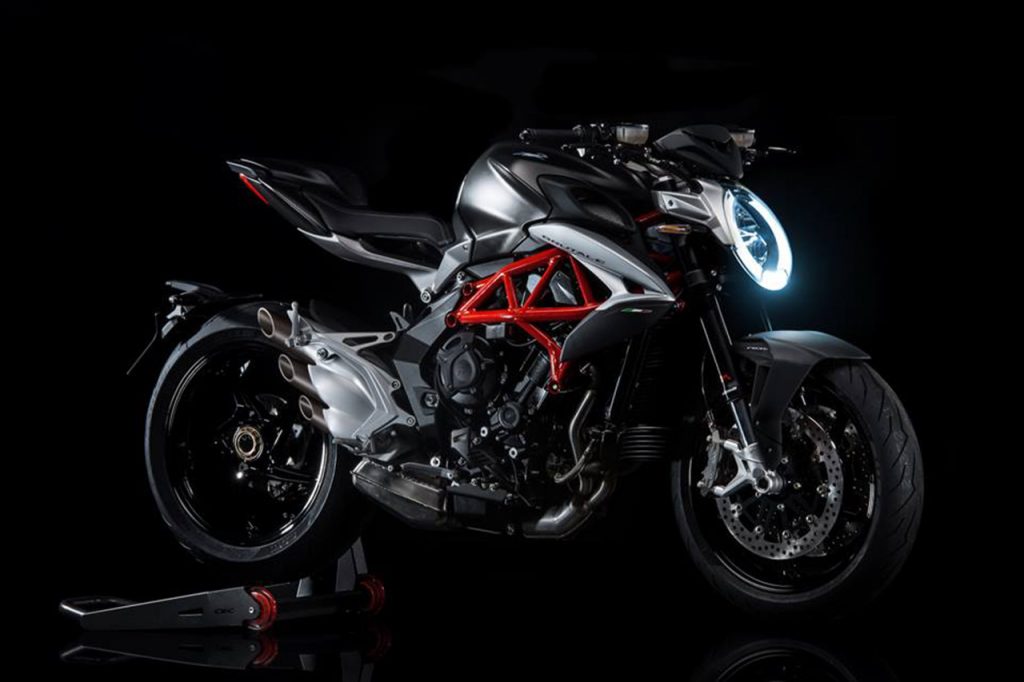 mv-agusta-brutale-800-2016