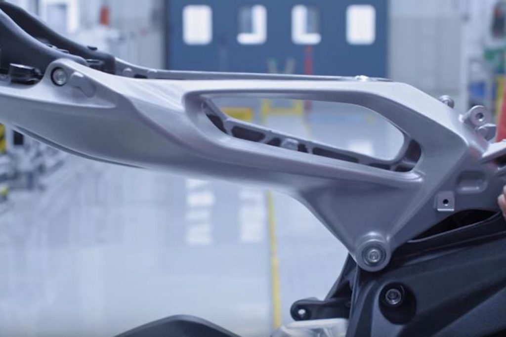 mv-agusta-brutale-800-my-2016