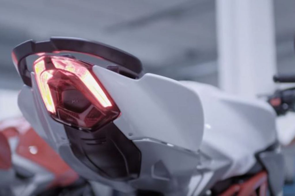 mv-agusta-brutale-800-my-2016