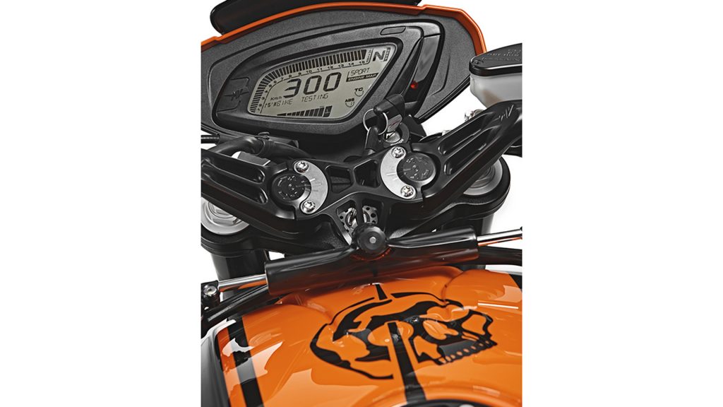 mv-agusta-dragster-800-rr-j-ax