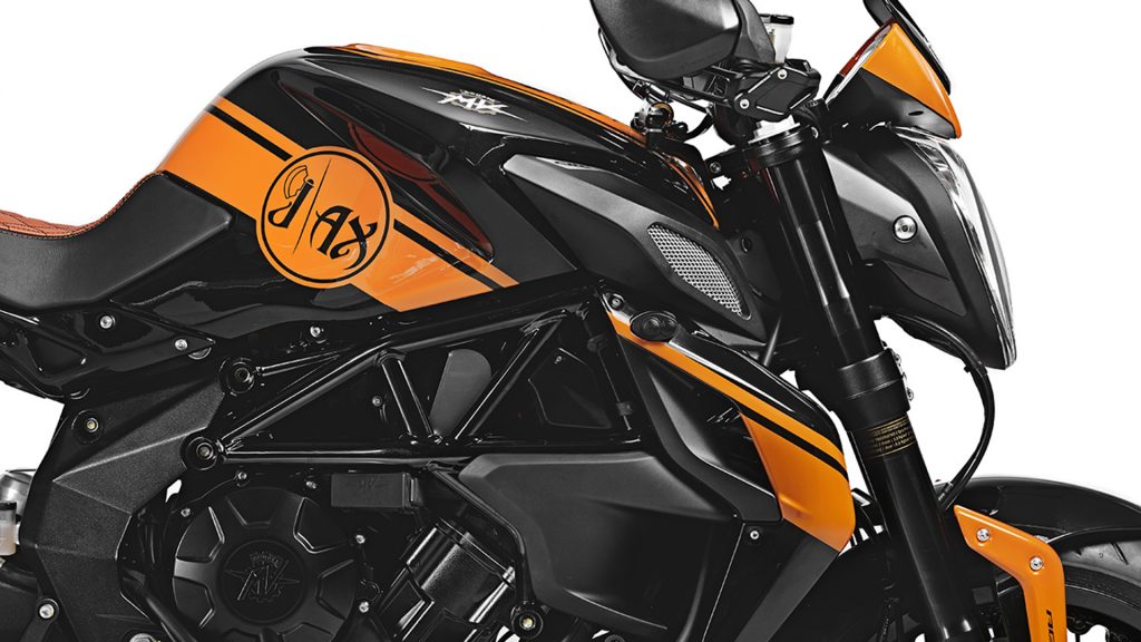 mv-agusta-dragster-800-rr-j-ax
