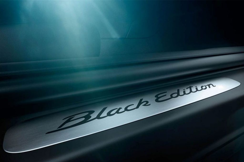 porsche-911-carrera-boxster-black-edition-8