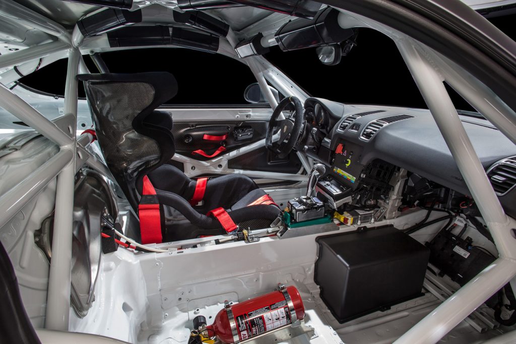 porsche-gt4-cayman-clubsport