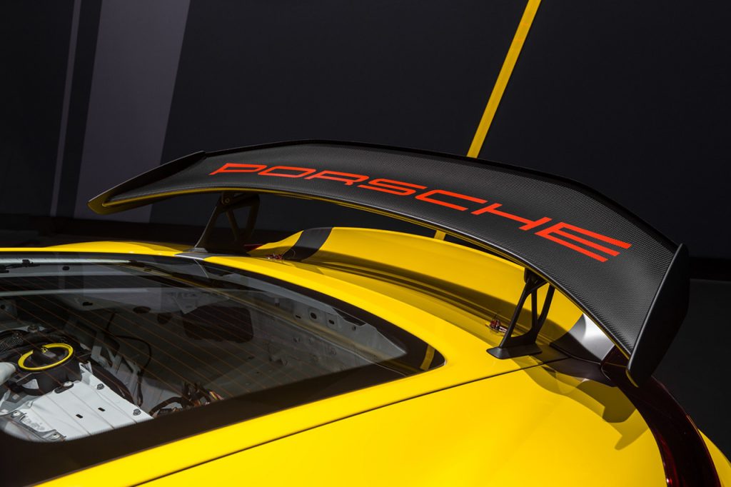 porsche-gt4-cayman-clubsport
