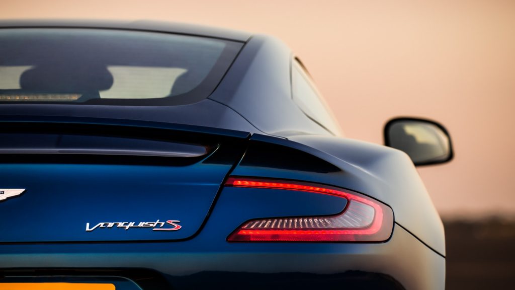 aston-martin-vanquish-s