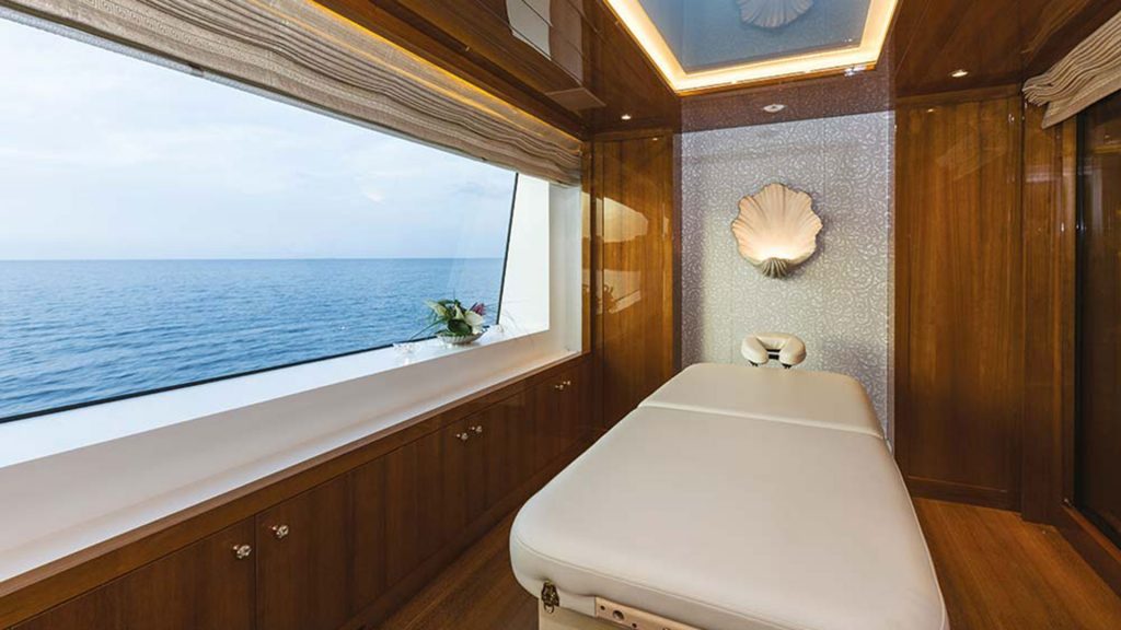 benetti-lady-candy-19-2