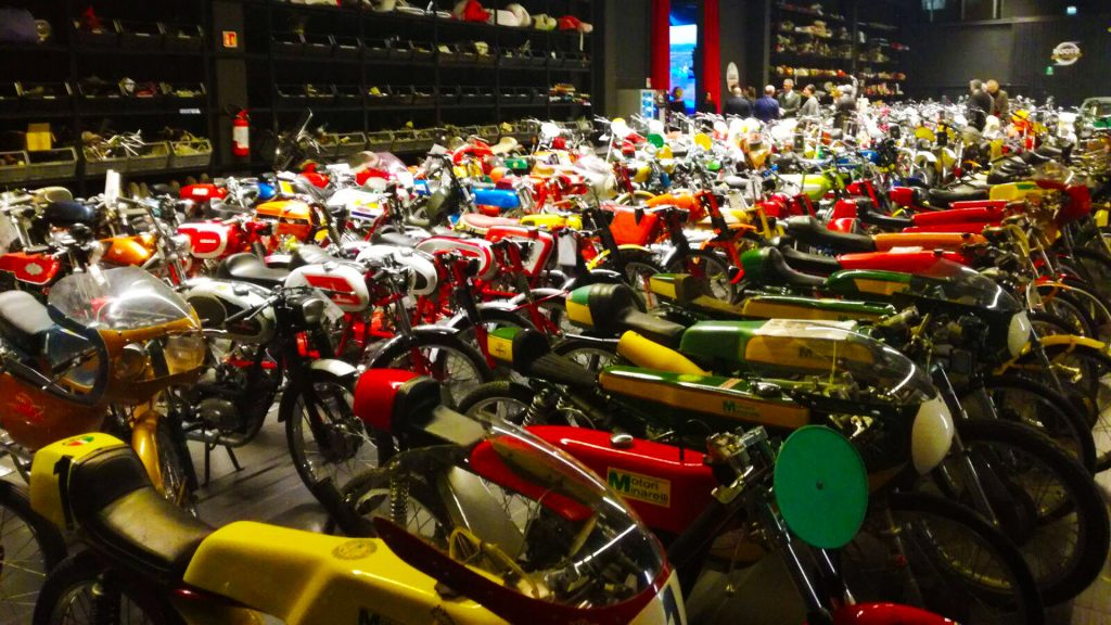 classic-car-auction-yearbook-2015-2016-credit-suisse