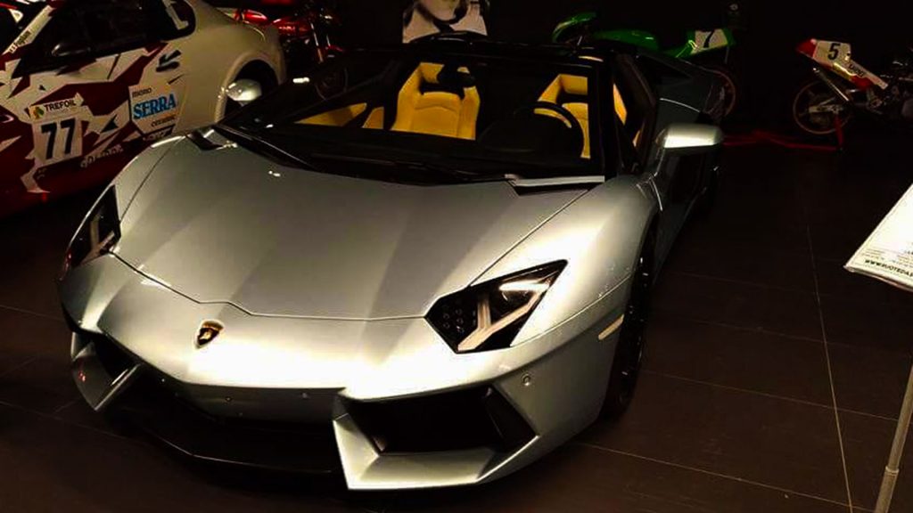 classic-car-auction-yearbook-2015-2016-credit-suisse