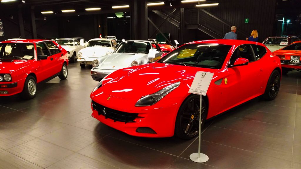 classic-car-auction-yearbook-2015-2016-credit-suisse
