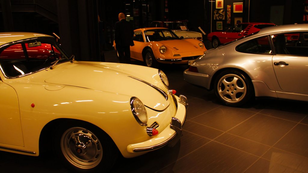 classic-car-auction-yearbook-2015-2016-credit-suisse