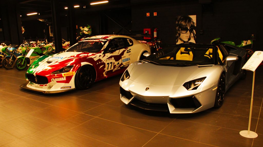 classic-car-auction-yearbook-2015-2016-credit-suisse