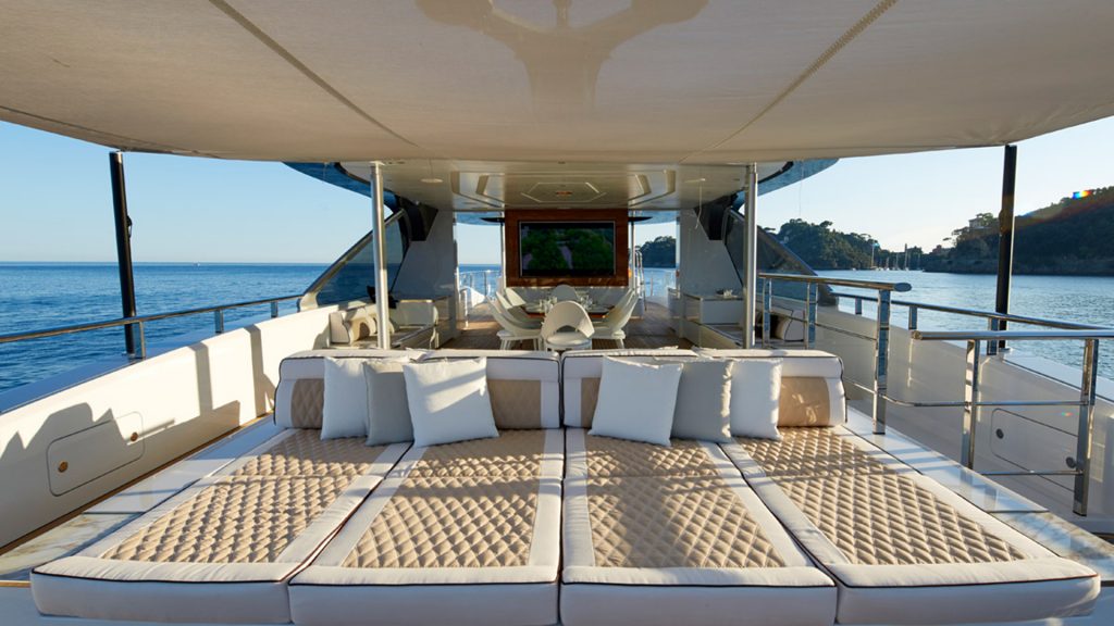 dynamiq-yachts-d4-jetsetter-gran-turismo