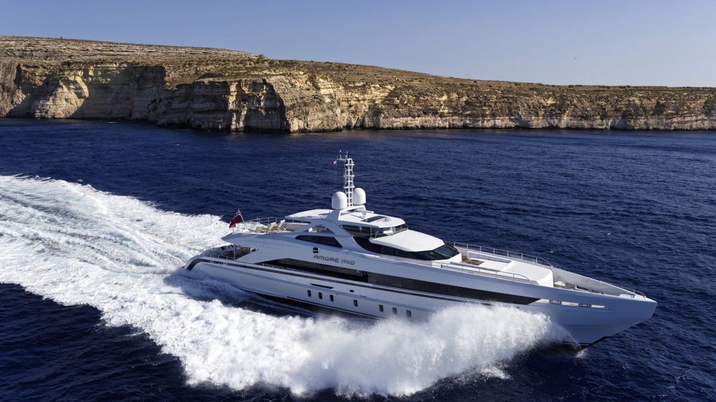 heesen-yachts-amore-mio