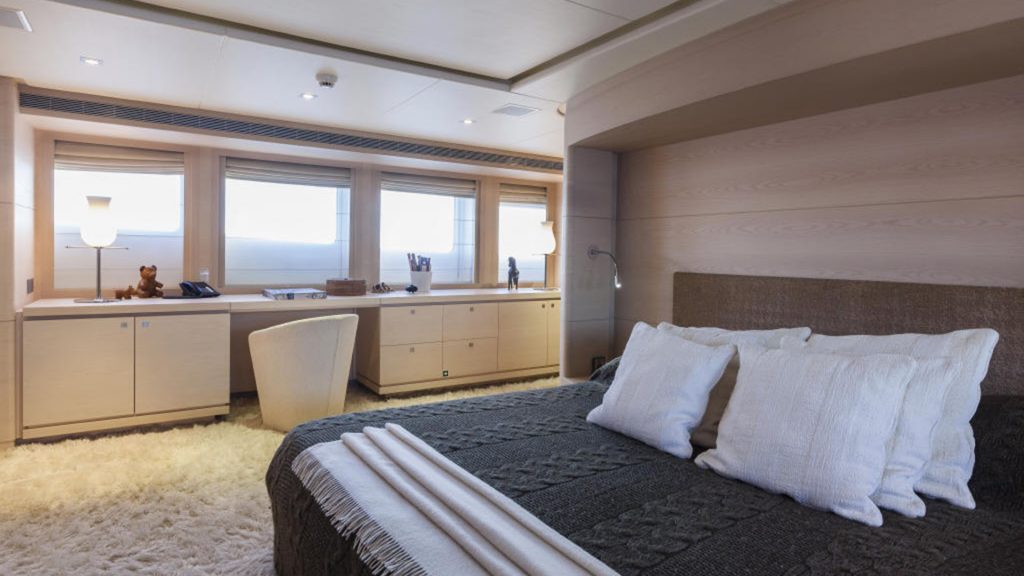 heesen-yachts-sibelle