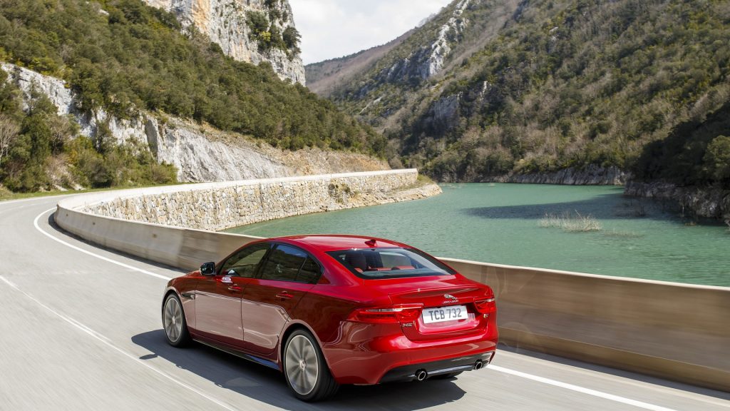 jaguar-xe-xf-f-pace-my-2017