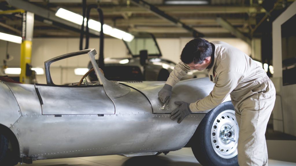jaguar-xkss