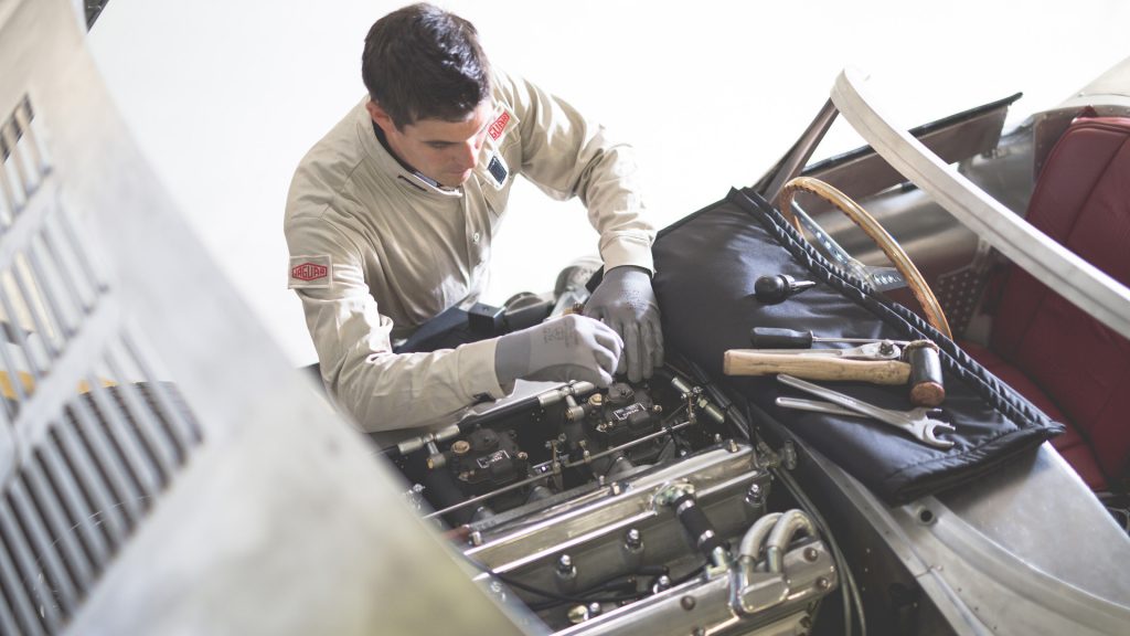 jaguar-xkss