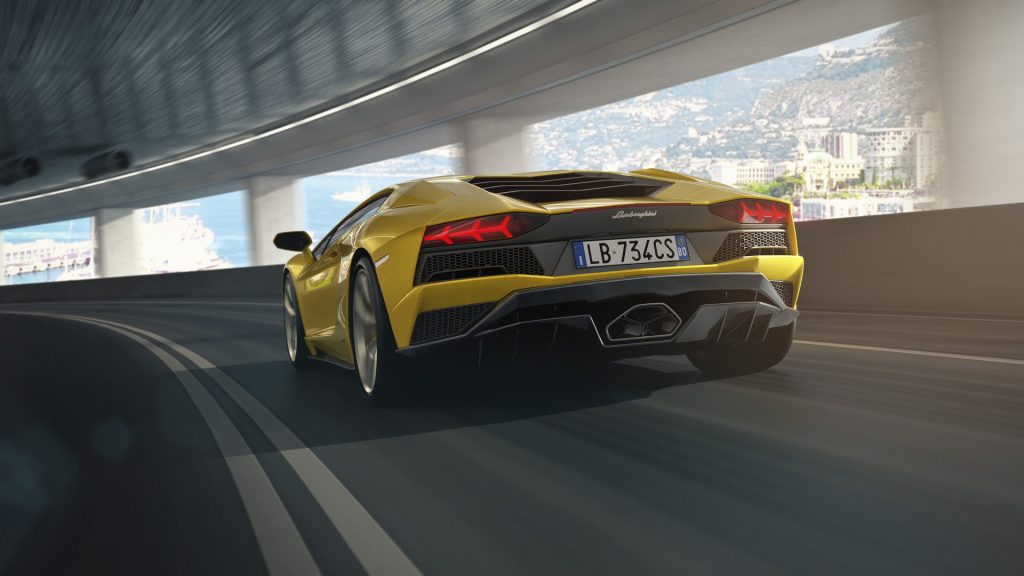 lamborghini-aventador-s