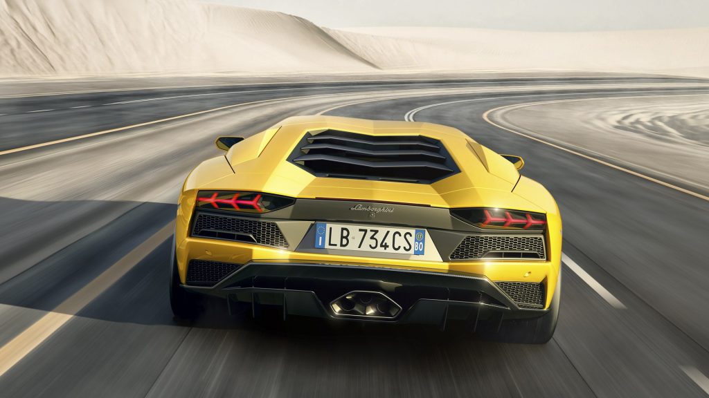 lamborghini-aventador-s