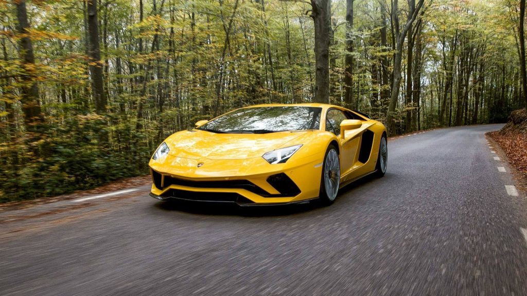 lamborghini-aventador-s