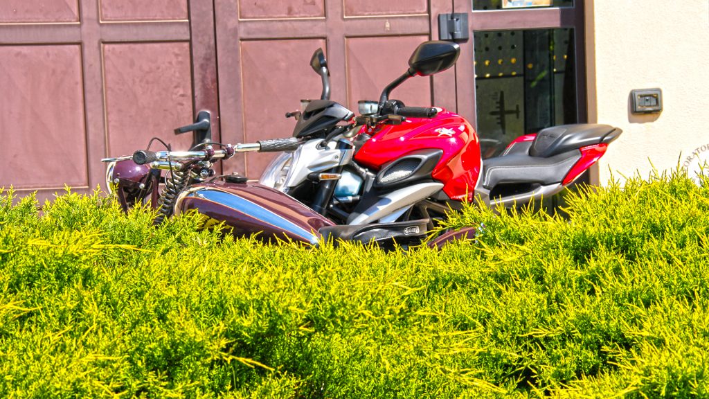 museo-agusta-cascina-costa-mv-agusta-brutale-800