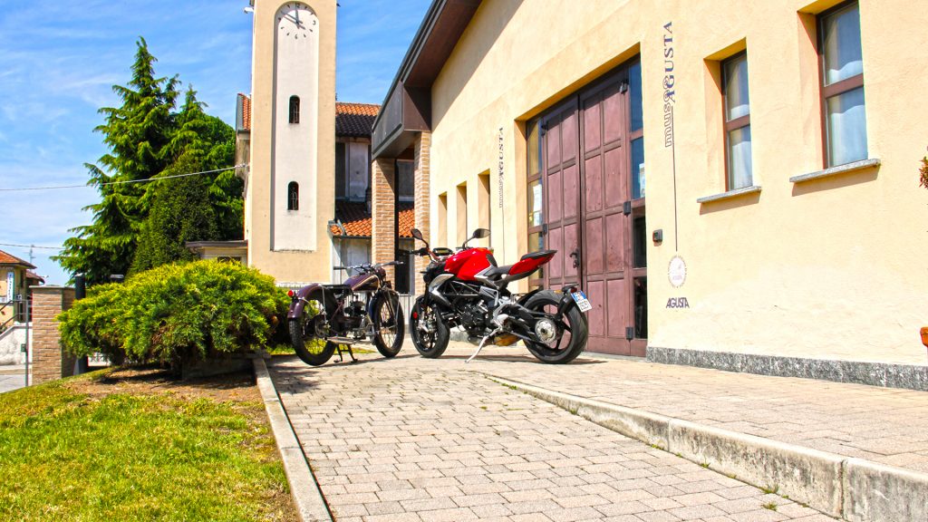 museo-agusta-cascina-costa-mv-agusta-brutale-800
