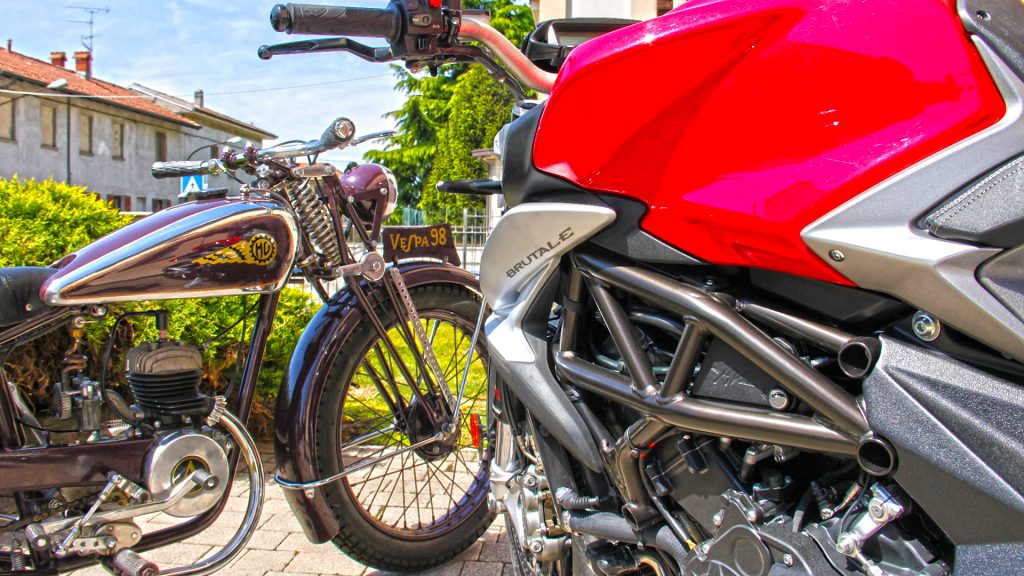 museo-agusta-cascina-costa-mv-agusta-brutale-800