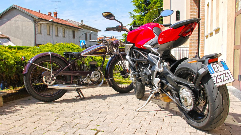 museo-agusta-cascina-costa-mv-agusta-brutale-800
