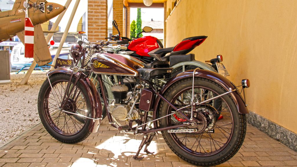 museo-agusta-cascina-costa-mv-agusta-brutale-800