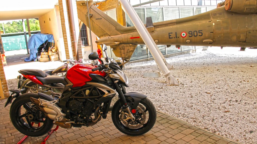 museo-agusta-cascina-costa-mv-agusta-brutale-800