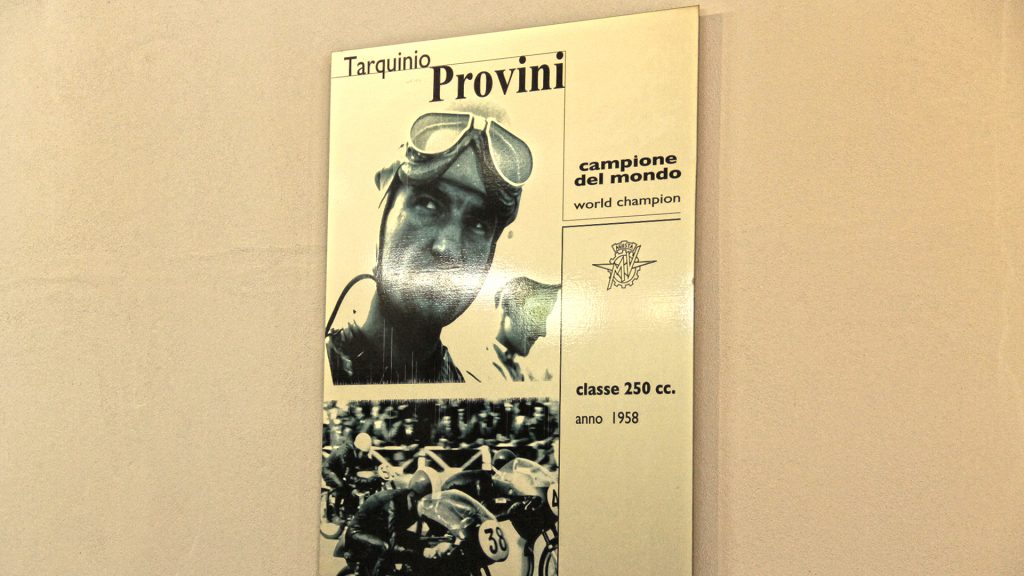 museo-agusta-cascina-costa-mv-agusta-brutale-800