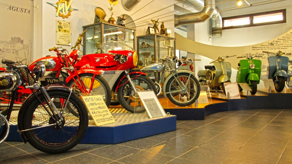 museo-agusta-cascina-costa-mv-agusta-brutale-800