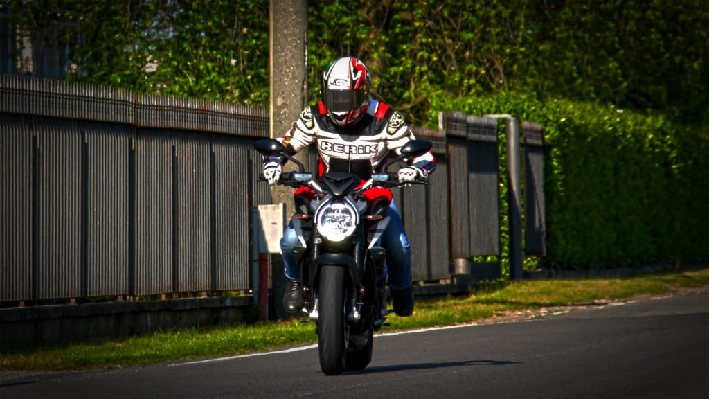 mv-agusta-brutale-800-prova-test-113