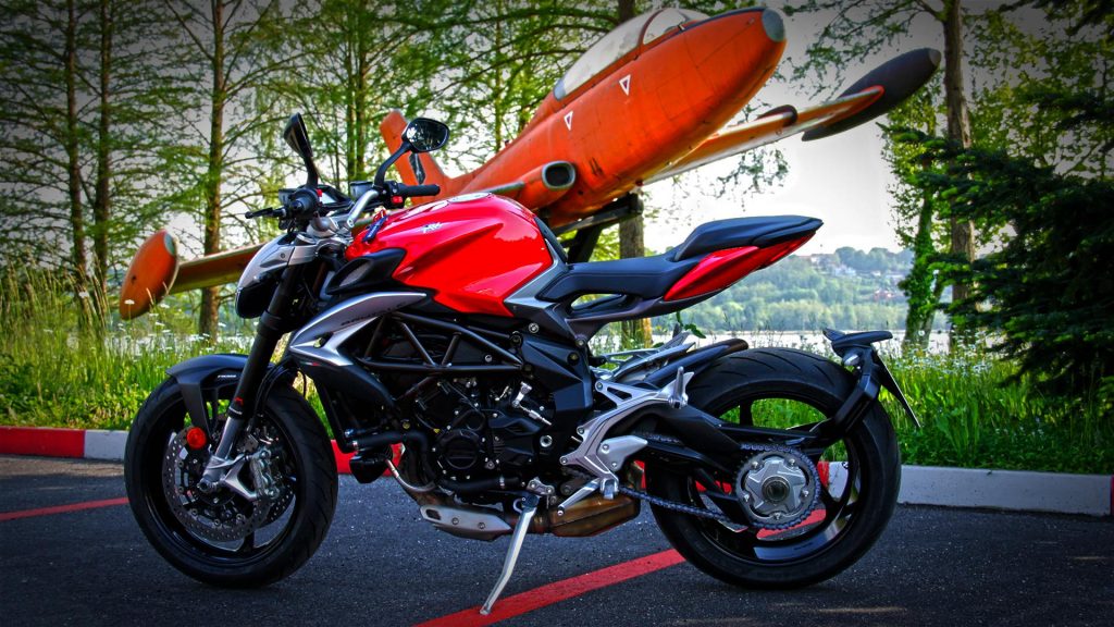 mv-agusta-brutale-800-prova-test-13