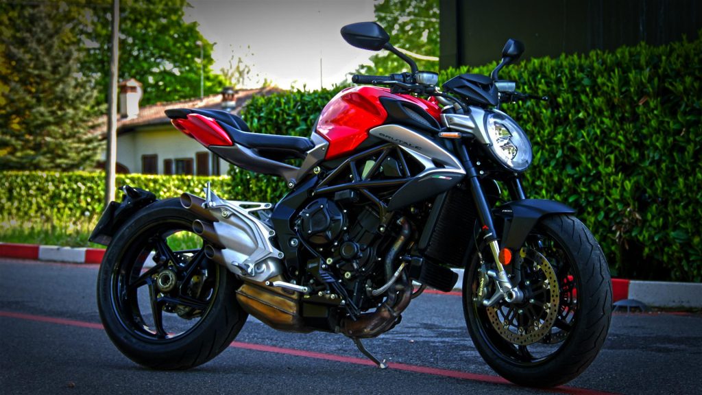mv-agusta-brutale-800-prova-test-16