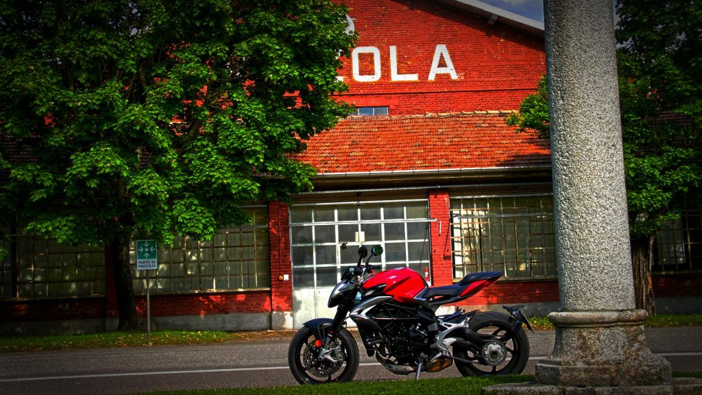 mv-agusta-brutale-800-prova-test-41