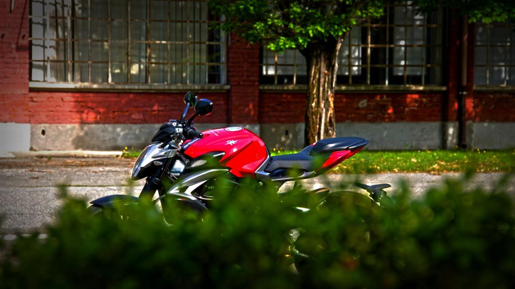mv-agusta-brutale-800-prova-test-42