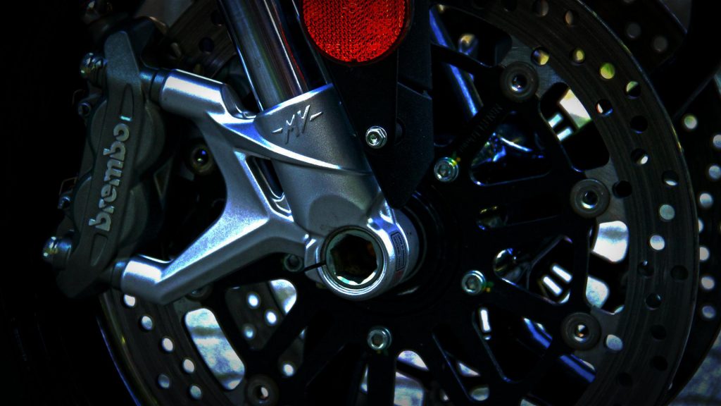 mv-agusta-brutale-800-prova-test-48