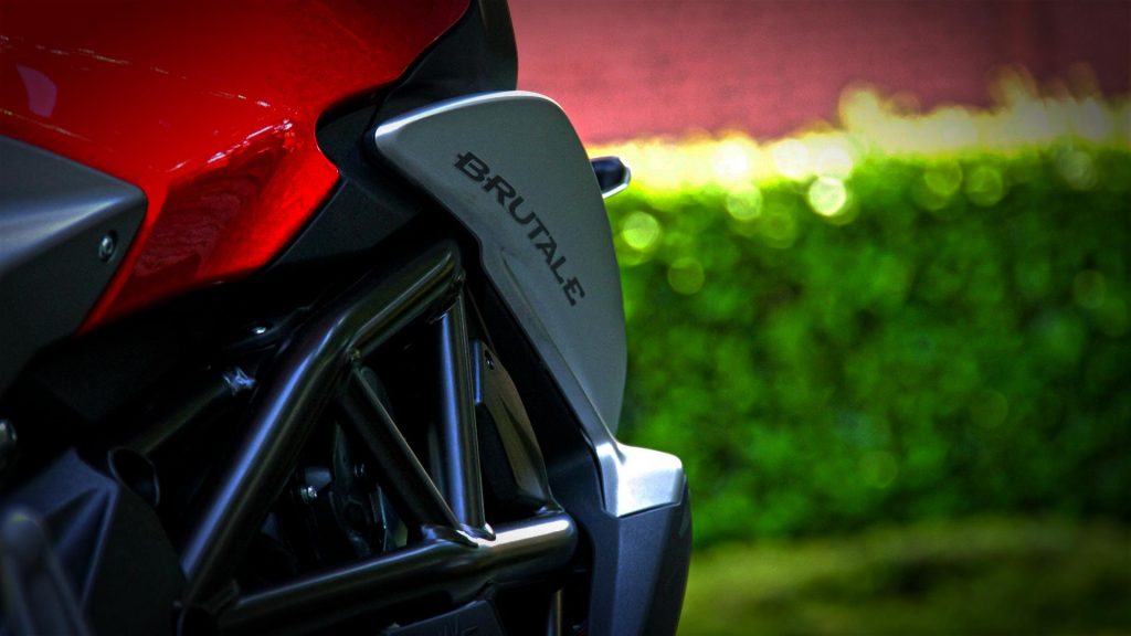 mv-agusta-brutale-800-prova-test-54