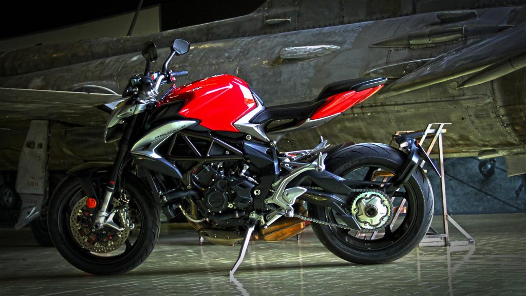mv-agusta-brutale-800-prova-test-73