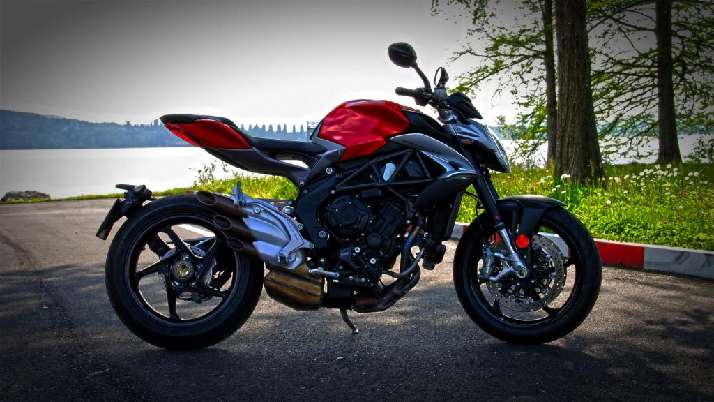 mv-agusta-brutale-800-prova-test-8