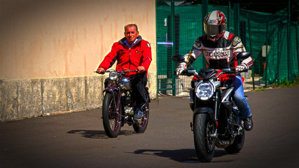 mv-agusta-brutale-800-prova-test-80