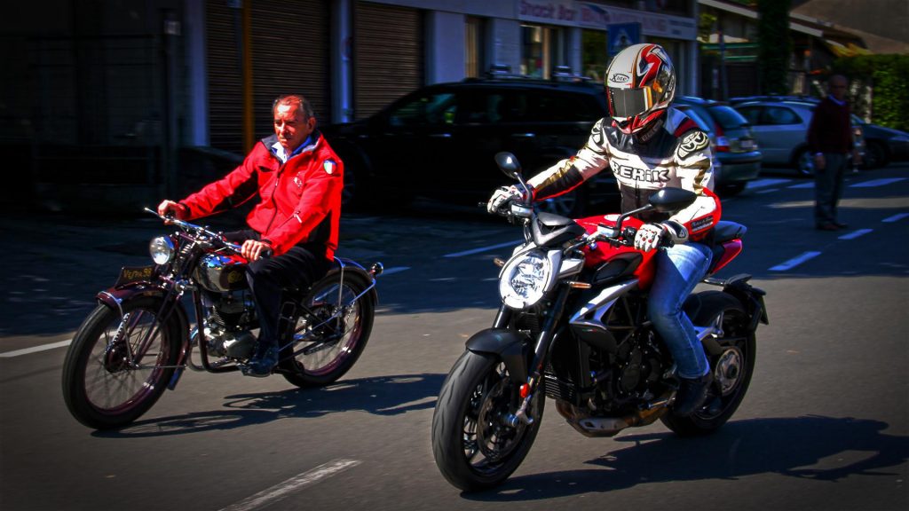 mv-agusta-brutale-800-prova-test-84