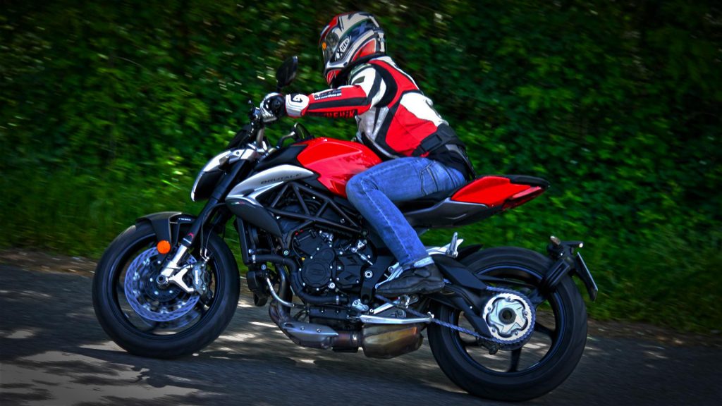 mv-agusta-brutale-800-prova-test-99