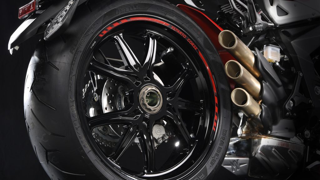 mv-agusta-dragster-800-rc