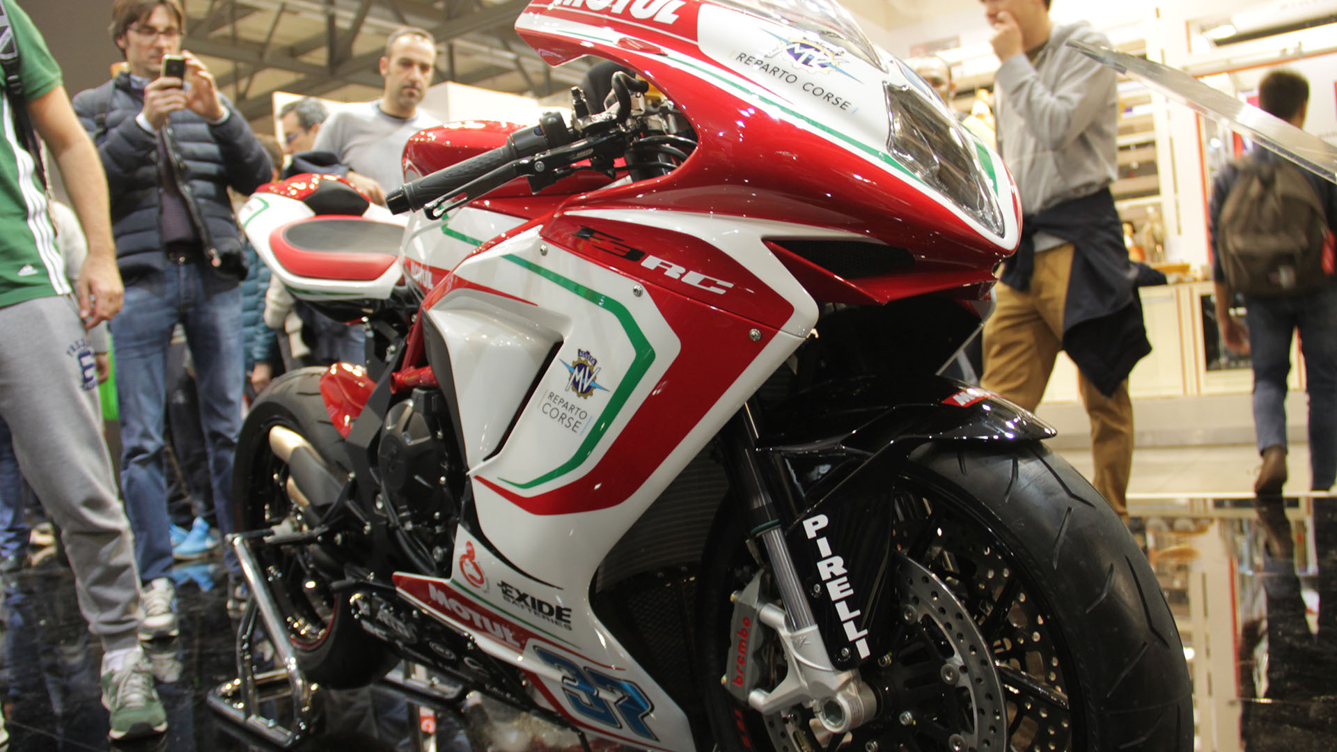 mv-agusta-eicma-2016