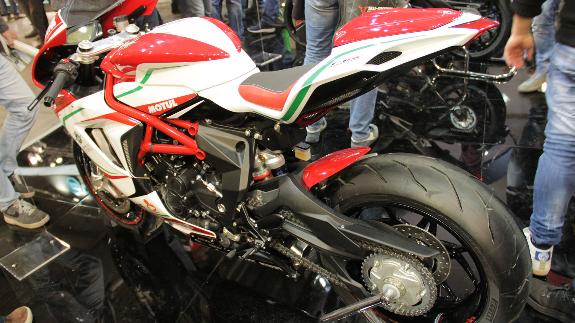 mv-agusta-eicma-2016