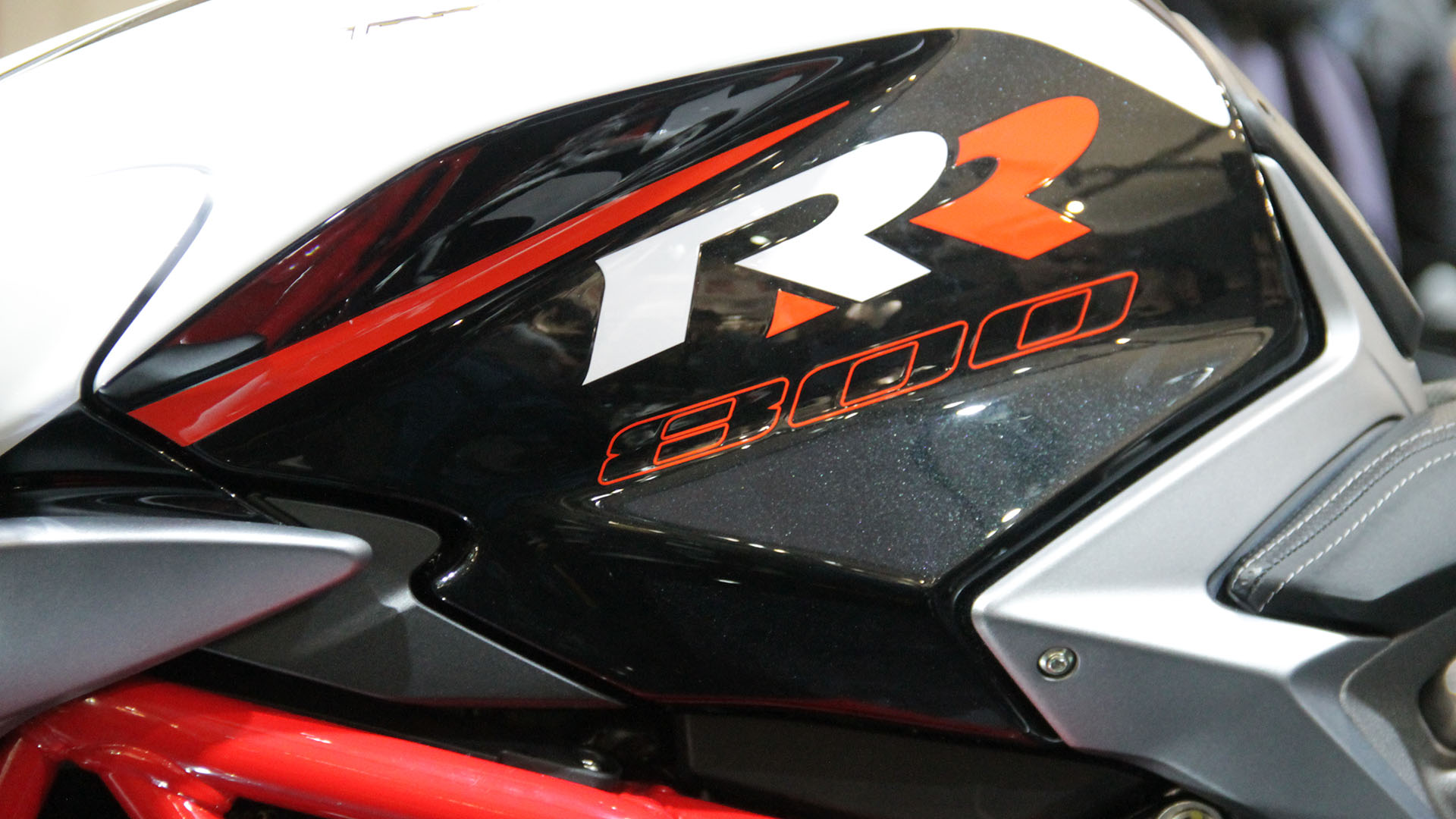 mv-agusta-eicma-2016